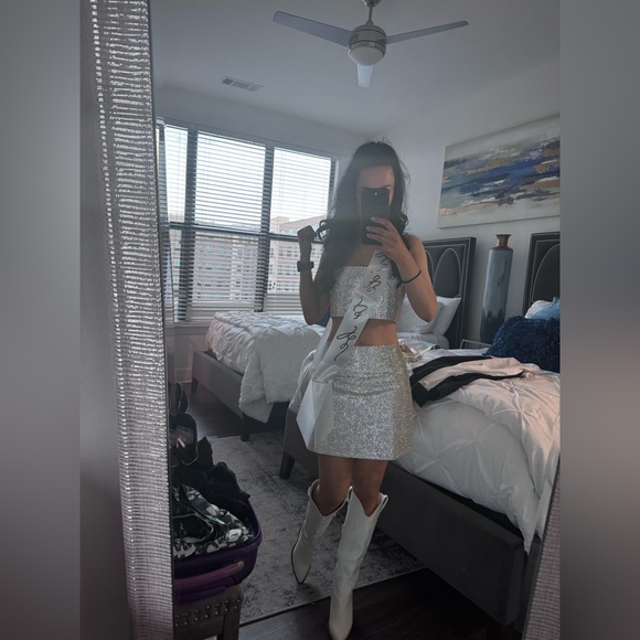 12th Tribe Rhinestone Set - Picture 3 of 3